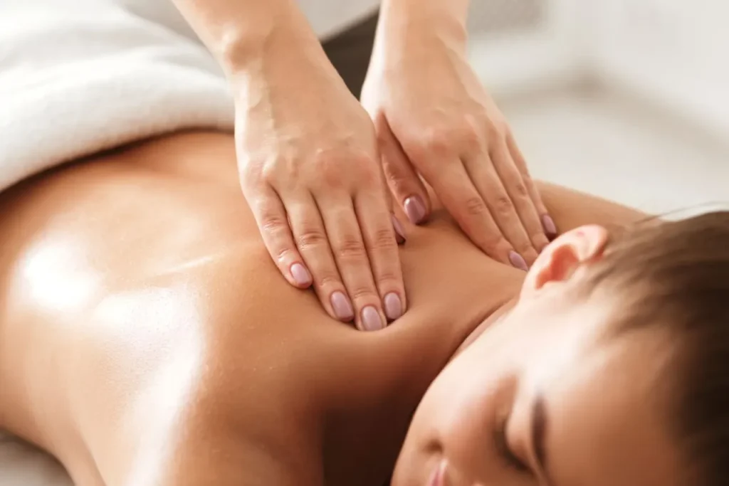 swedish massage being offered at canvas spa in thane