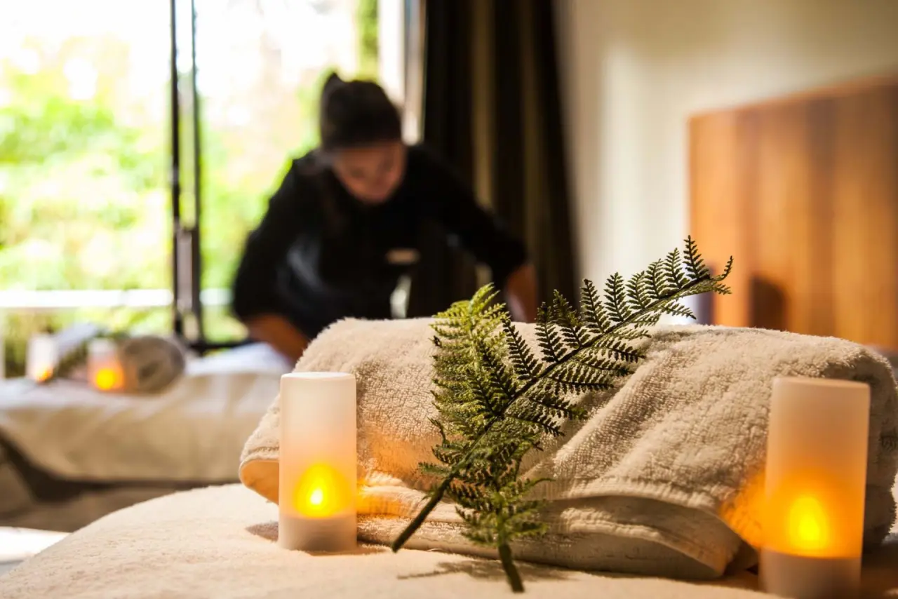 Rejuvenating luxury massage at the best luxury spa in Thane